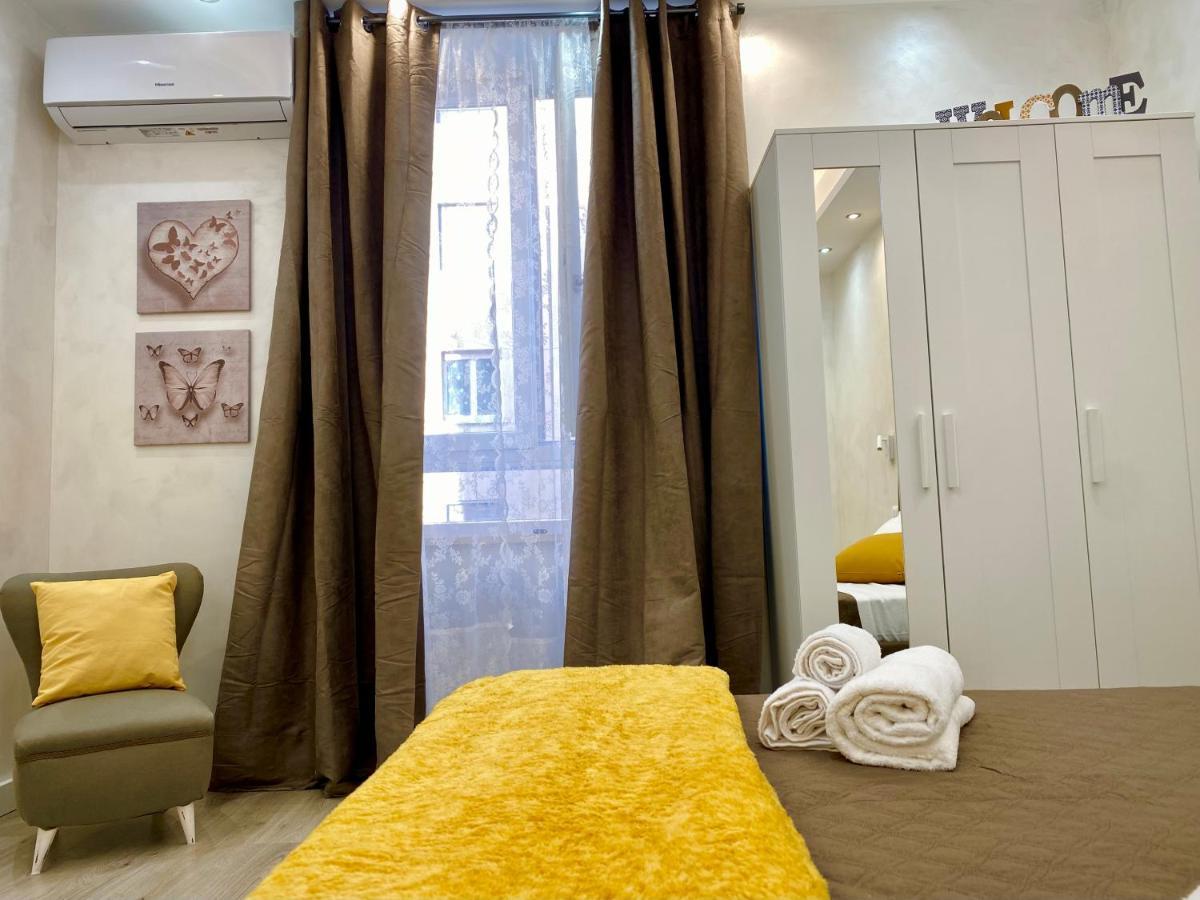 Apartment Close To The Coloseum, 2 Minutes Walk From Metro A Luaran gambar