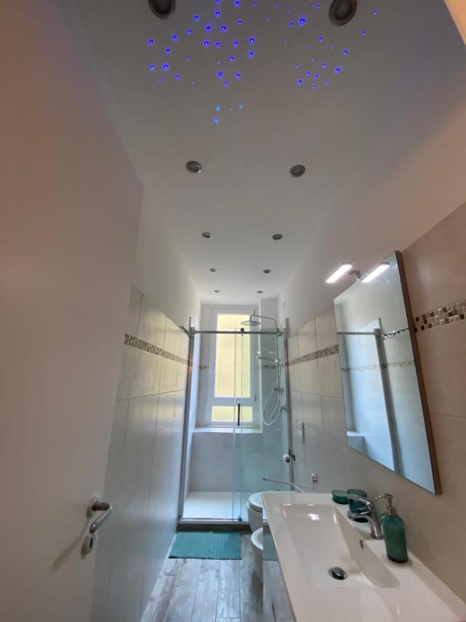 Apartment Close To The Coloseum, 2 Minutes Walk From Metro A Luaran gambar