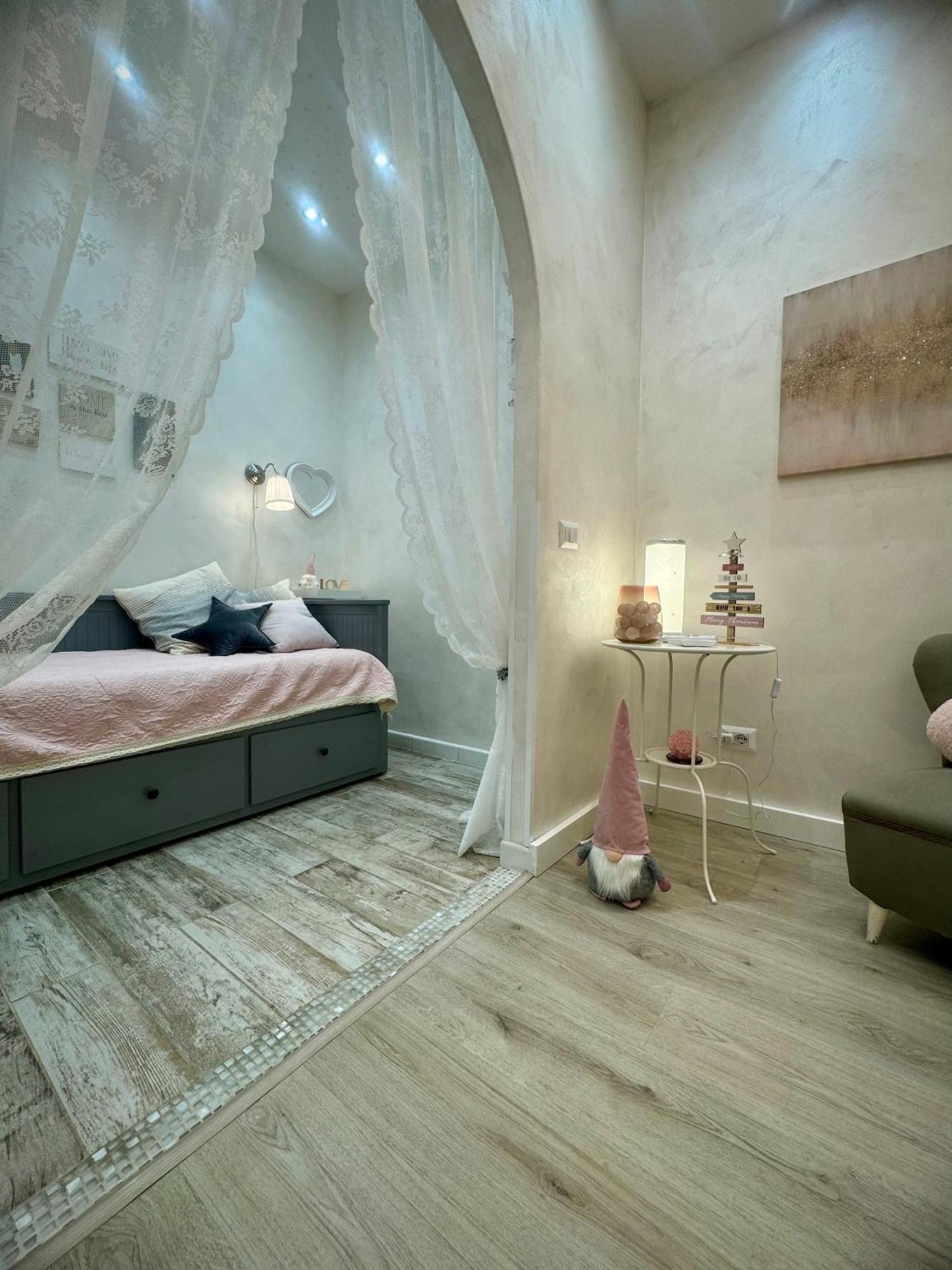 Apartment Close To The Coloseum, 2 Minutes Walk From Metro A Luaran gambar